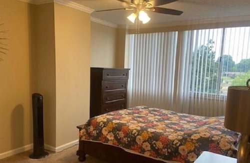 North Little Rock Apartment | Lakewood House Where Quaint Peace and Security Count 2 QUEEN BED SUITE 308