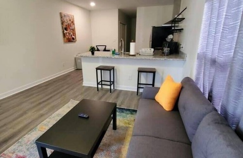 Durham Apartment | Lakewood/Lyon Park Renovated Cottage Near Duke 28A