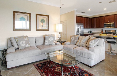 Lakewood Ranch Condo | Lakewood National 4th floor condo with lake and golf coarse views - Green View Getaway