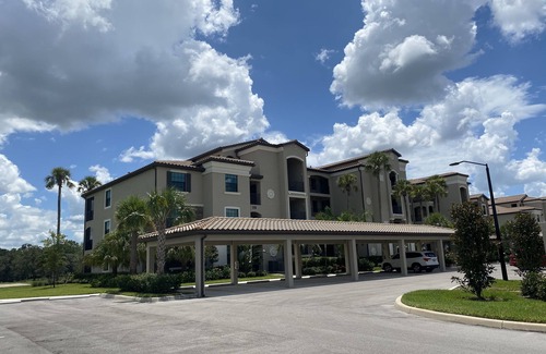 Lakewood Ranch Condo | Lakewood National, Golf Club Condo, Resort style living at its best.n