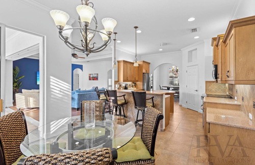 Braden River House | Lakewood Ranch Getaway–Spacious 3BR Home with Den: Silverado Circle by RVA