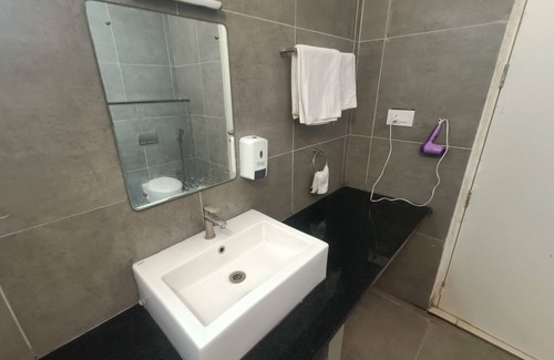 Covelong Resort | Laksh Grand Resort