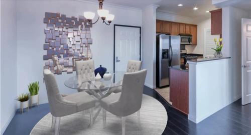 Wilshire Apartment | LALA House -1Br with Free Parking, Pool, Laundry