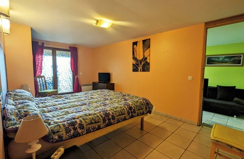 Lamalou-les-Bains Apartment | Lamalou les Bains, Joli F2 38 m2 en Rez de Chaussée, 200 m des Thermes
