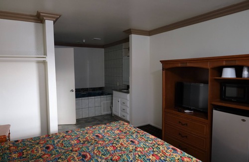 Whittier Hotel | Lambert Inn