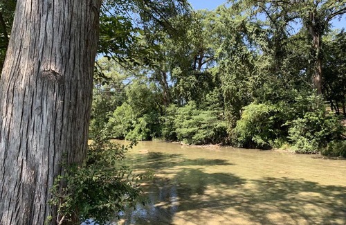 Bandera House | Lambert Park on Medina River