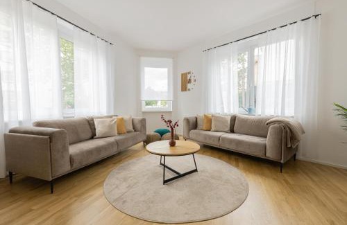 Gablenberg Apartment | LaMiaCasa City 145 qm 2 Baths Parking