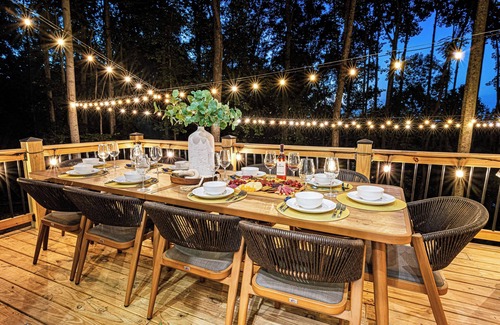Candler House | Lamplighter House - Hot Tub, Firepit, Sauna & Games 15-min from Asheville, NC