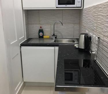 Juniper Green Apartment | Lanark Residence