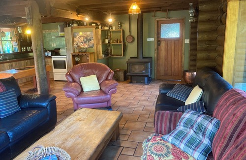 Mt Lyford Cabin | Lancewood lodge, the favourite log chalet for groups and multiple families