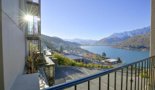 Queenstown House | Lancewood Top | Gorgeous Views | Spa Pool