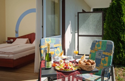 Bad Muenster am Stein-Ebernburg Hotel | Land-gut-Hotel BurgBlick