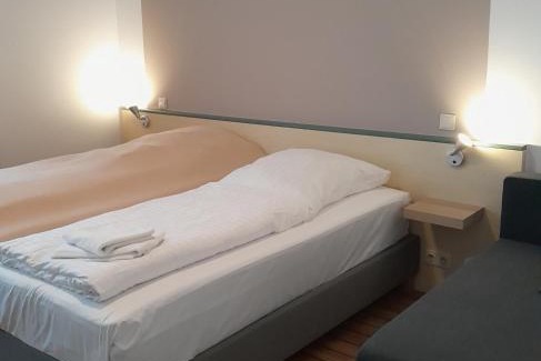 Dabendorf Hotel | Land-Gut-Hotel- Weisser Schwan