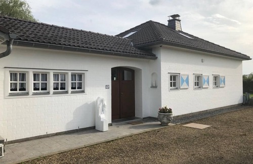 Henri-Chapelle House | Land-house within reach of the city EUPEN.