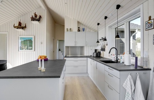 Diernæs House | "Lander" - 20m from the sea by Interhome