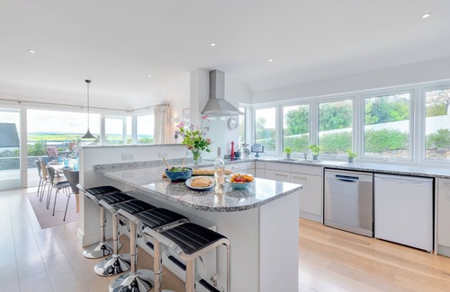 Rock Cottage | LANDERS FIELD, family friendly, with pool in Rock