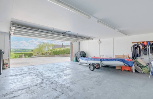 Rock Cottage | LANDERS FIELD, family friendly, with pool in Rock