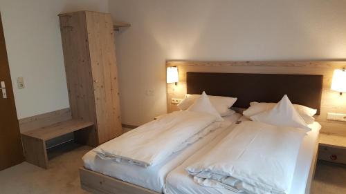 Bermatingen House | Landgasthaus Zollerstuben