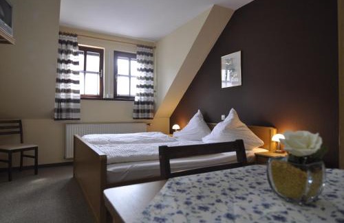 Oberkalbach Hotel | Landgasthof Lang Zum Adler