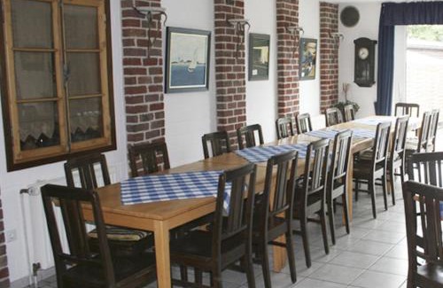 Meerbusch House | Landgasthof zum Hasen