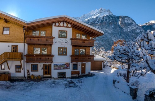 Unterlaengenfeld Bed & Breakfast | Landhaus Franzelin