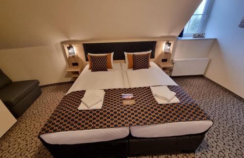 Bedekaspel Hotel | Landhaus Großes Meer