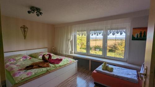 Friesau Apartment | Landhaus "Kühler Morgen", Komfortable 65 qm FeWo mit gehobener Ausstattung, Garten, baby- und kindgerecht