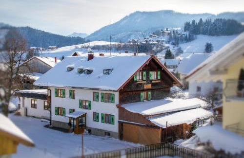Wertach Bed & Breakfast | Landhaus Sonnwinkl