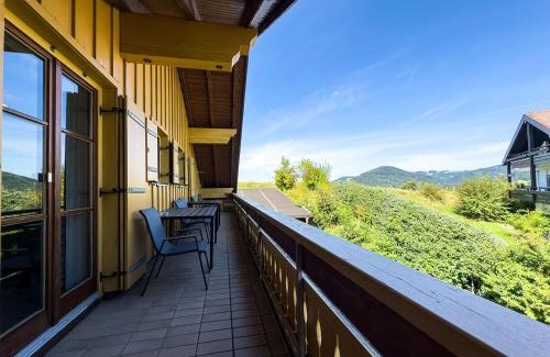 Steibis Apartment | Landhaus Steibis - FEWO 4 Gipfel