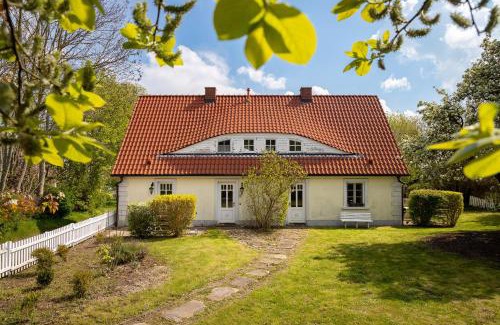 Trent House | Landhaus Trent Haushälfte Udars