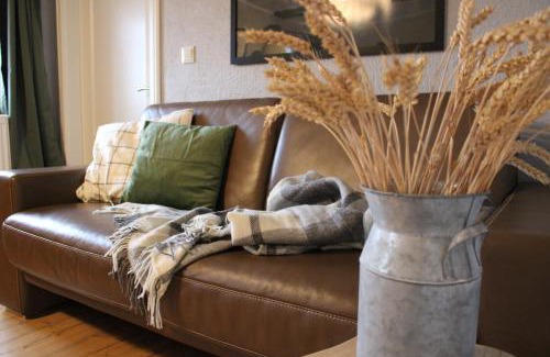 Porschdorf Apartment | Landhaus Wohnung - SAUNA, Balkon, Netflix, Parkplatz