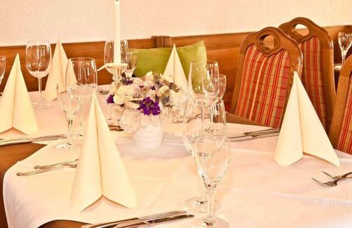 Hoechenschwand House | Landhotel Dorfschmiede Konditorei-Café-Restaurant