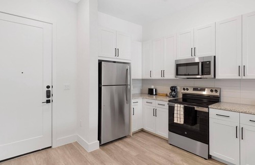 Denton Apartment | Landing | Amazing 1BD in Denton