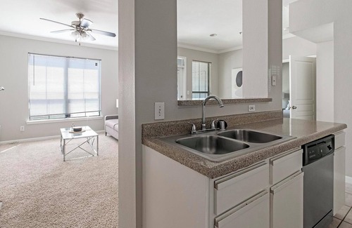 Briarforest Apartment | Landing | Amazing 1BD, Pool, Gym