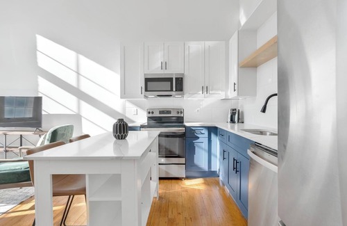 Greenville Apartment | Landing | Amazing 1BD, Gym, Yoga Studio