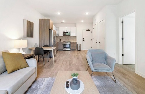 Richmond Apartment | Landing at 1510 Belleville - 1 Bedroom in Scott.