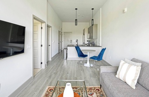 Nashville Apartment | Landing at Abberly Foundry - 1 Bedroom in Watki.