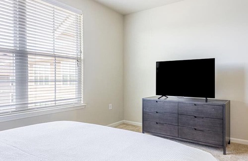 Conestee Apartment | Landing at Abberly Market Point - 1 Bedroom in Downtown Greenville