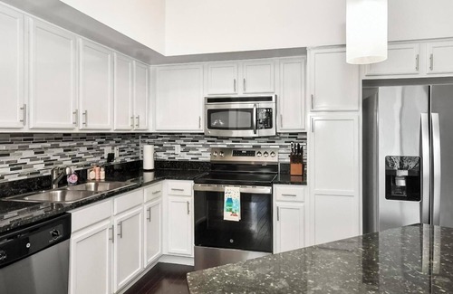 Flagler Village Apartment | Landing at Aviah - 2 Bedrooms in Central Fort L.
