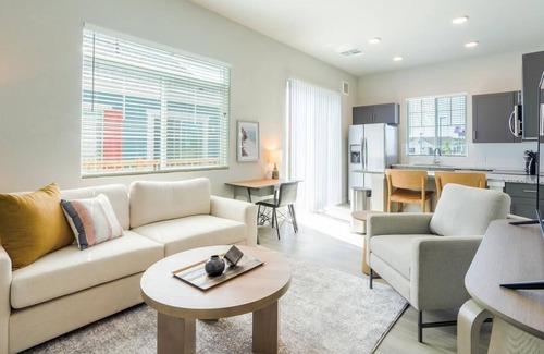 Thornton Apartment | Landing at Avilla Eastlake - 1 Bedroom in Downtown Thornton
