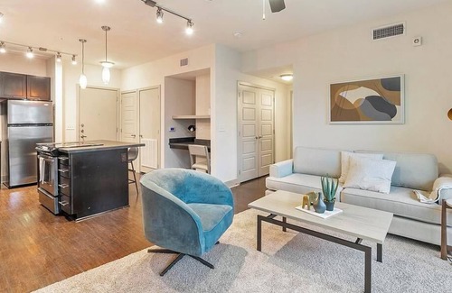 Oak Cliff Apartment | Landing at Bellrock Bishop Arts - 1 Bedroom in Oak Cliff