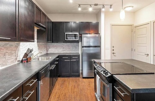 Oak Cliff Apartment | Landing at Bellrock Bishop Arts - 1 Bedroom in Oak Cliff