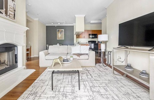 McCain Apartment | Landing at Bexley at Triangle Park - 2 Bedrooms in Downtown Cary