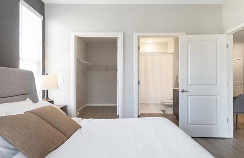 North Chesterfield Apartment | Landing at Boulders Lakeside - 1 Bedroom in Downtown North Chesterfield