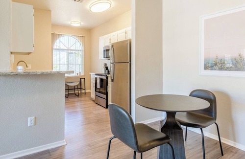 Greenbell Apartment | Landing at Boulders at Lookout Mountain - 1 Bed.