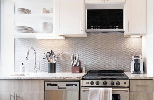 Woodland Hills Apartment | Landing at Brassfield Park Apartments - 1 Bedroom in North Greensboro
