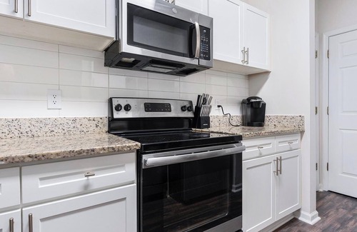 Summerville Apartment | Landing at Bryant at Summerville - 1 Bedroom in.