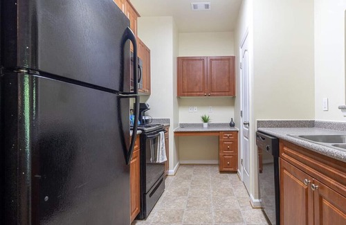 Southwest Raleigh Apartment | Landing at Clairmont at Farmgate - 2 Bedrooms in Southwest Raleigh