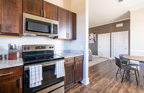 Briargate Apartment | Landing at Crowne at Briargate - 2 Bedrooms in Briargate