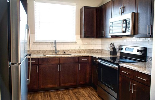 Briargate Apartment | Landing at Crowne at Briargate - 2 Bedrooms in Briargate